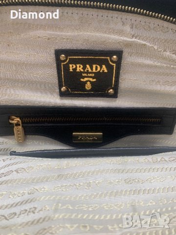 Prada vintage оригинална дамска чанта, снимка 4 - Чанти - 40225619