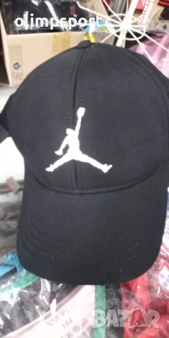 шапка нова универсален размер с регулация