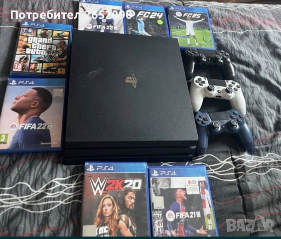 PS4 pro с три контролера и няколко игри