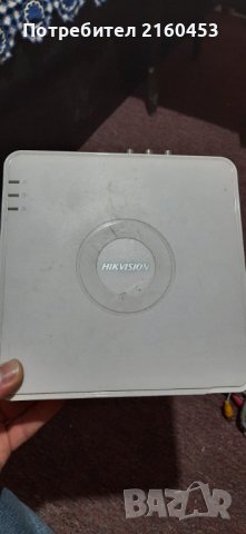 Продавам два DVR-а и 6 аналогови камери