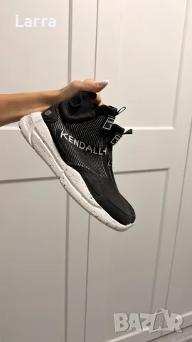 разпродажба на дамски маратонки Nike, Diesel, G star, Twinset, adidas, new balance, снимка 14 - Маратонки - 56238339
