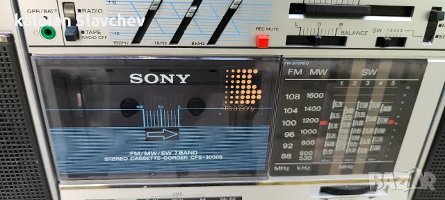 Продавам касетофон SONY, снимка 2 - Радиокасетофони, транзистори - 56125294