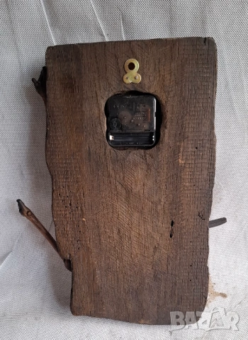 Стенен часовник от стар Орех и автентична Лозарска Ножица, снимка 4 - Стенни часовници - 53250419