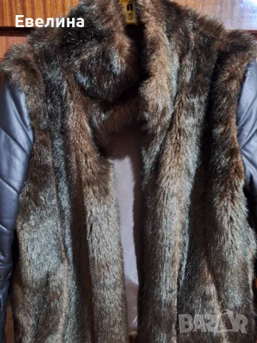 Палто с кожени ръкави , снимка 3 - Палта, манта - 48260477