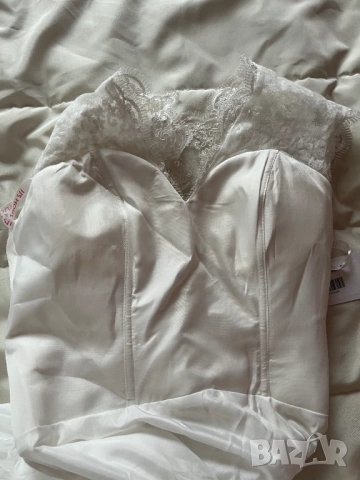 НОВА JJ`S HOUSE Булчинска рокля дълга с шлейф М L булченска сватбена, снимка 14 - Сватбени рокли - 52329555