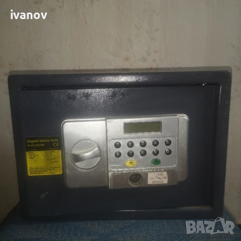 сейф за цености, снимка 2 - Сейфове и каси - 50508207