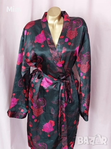 L/XL Черен сатенен халат и черна сатенена нощница , снимка 10 - Нощници - 54048376