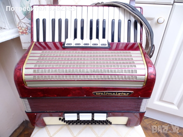 Акордеон Велтмайстер 60 баса