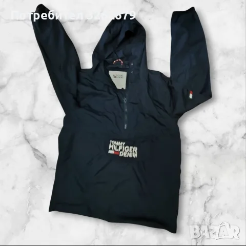 Tommy Hilfiger оригинална ветровка размер м , снимка 2 - Спортни дрехи, екипи - 56009475