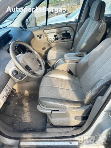 На Части! Рено/Renault Megane Scenic 2.0i 2004г, снимка 6 - Автомобили и джипове - 52597708