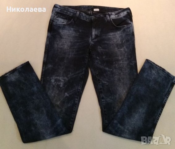 Дънки на петна