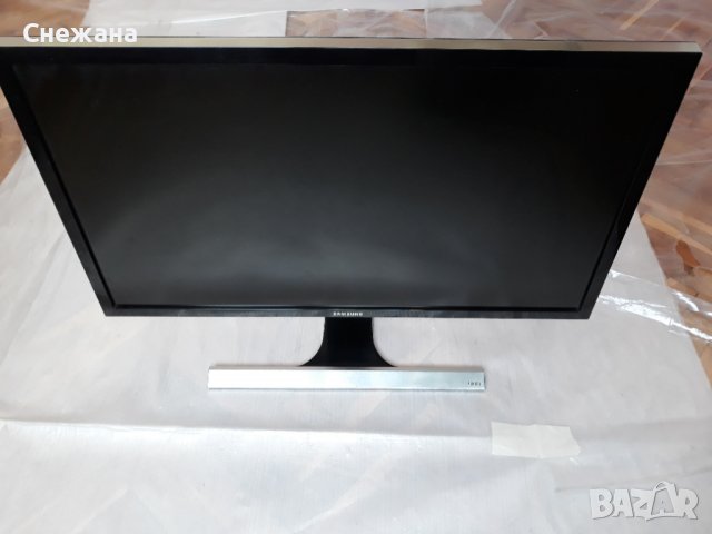 Монитор 28“ 4K на 60 Hz много запазен, снимка 3 - Монитори - 39435867