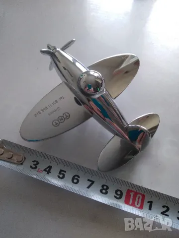 Метален сувенир самолет, снимка 4 - Антикварни и старинни предмети - 50152686