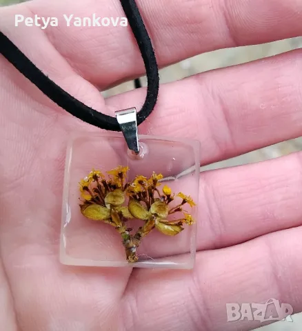 Колие от естествени цветя , снимка 14 - Колиета, медальони, синджири - 46654375