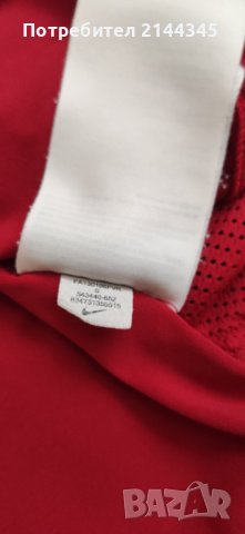 Nike червена тениска размер S, снимка 4 - Тениски - 36806201