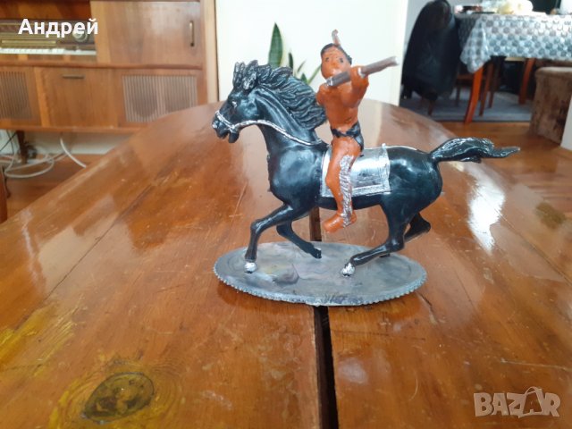 Стара фигурка Индианец #2, снимка 2 - Други ценни предмети - 31227817