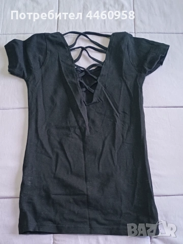 Дамска черна тениска .