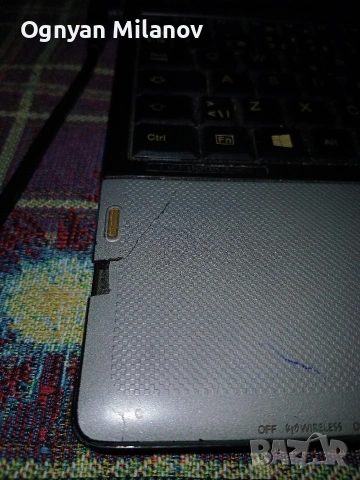 Продава лаптоп fujitsu p702, снимка 3 - Лаптопи за дома - 54117474