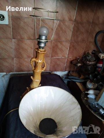 стара настолна лампа, снимка 8 - Настолни лампи - 29590912