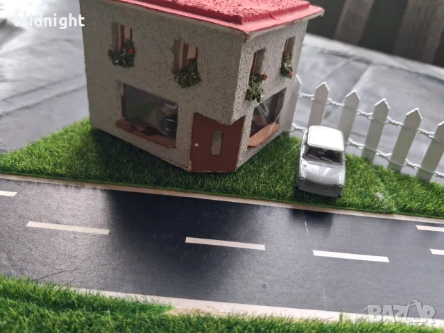 Диорама "Къщурка с Трабант", снимка 3 - Други игри - 56224215