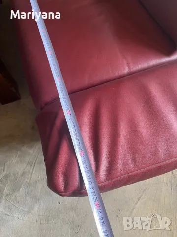 Кожен червен диван, снимка 2 - Дивани и мека мебел - 50004656