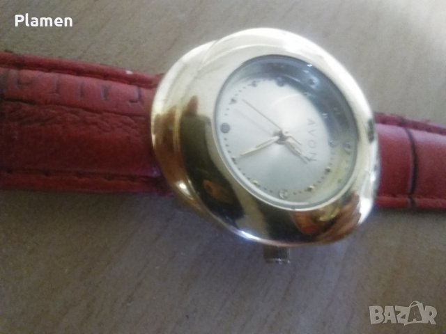 Рекламен дамски кварцов часовник на фирма Ейвън