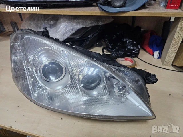 Десен фар Mercedes W221 Xenon десен фар мерцедес 221, снимка 2 - Части - 51241883
