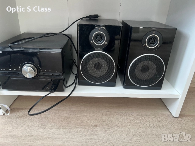 Аудио система с две колони 