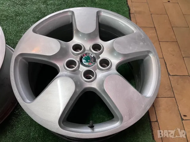 Джанти 5/112/17 Skoda WV Audi, снимка 5 - Гуми и джанти - 47557748