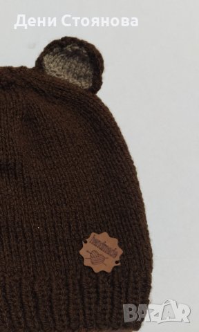 Безшевно ръчно плетена детска шапка с ушички , снимка 8 - Шапки, шалове и ръкавици - 42230111