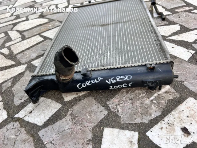 Воден радиатор за Тойота корола версо. 2.2 D-Cat. 177кс., снимка 2 - Части - 48968606