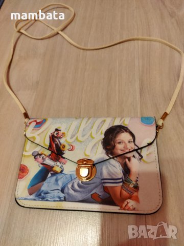 Чанта на Сой Луна