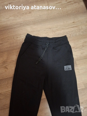 Черен анцуг на "Flair", снимка 2 - Спортни екипи - 54308823