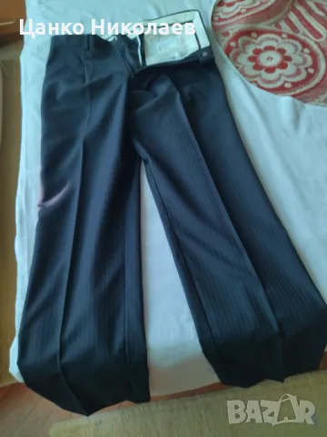 Продавам костюм черен оригинал на Пиер Карден, снимка 2 - Костюми - 49087775