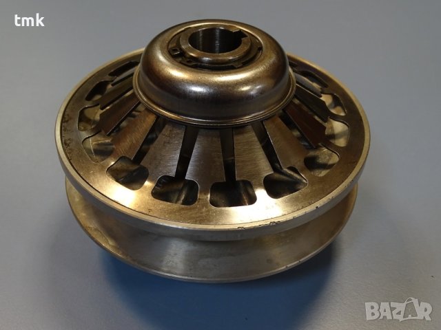 Вариаторна шайба Lenze 11-213.13-920 variable speed pulley 20H7 Ф130/Ф20, снимка 3 - Резервни части за машини - 42364330