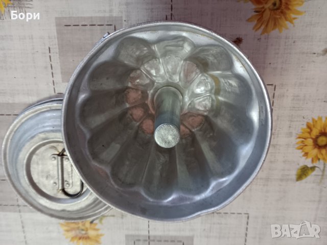 Стара форма за кекс с капак, снимка 3 - Други стоки за дома - 42244707