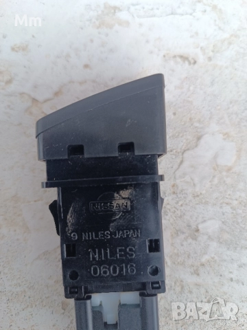 бутон аварийни Нисан Алмера , снимка 2 - Части - 52019970