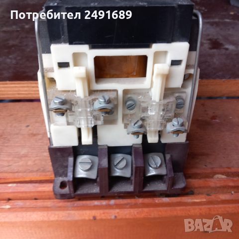 Чешки контактор V-40A 220Vпроменпив ток -бобина, снимка 3 - Други машини и части - 44765481