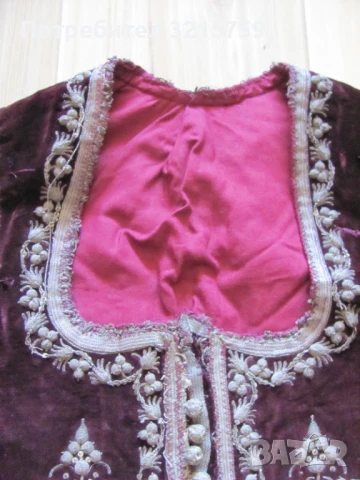 19 век елек , елече ,носия, кадифе и сърма, снимка 6 - Антикварни и старинни предмети - 50928940