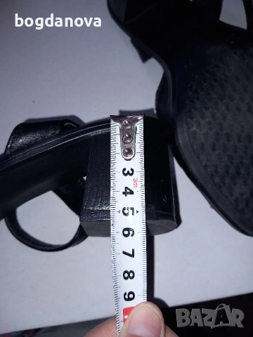 Летни елегантни черни сандали от естествена кожа с лак, 39 номер, снимка 10 - Сандали - 53985863