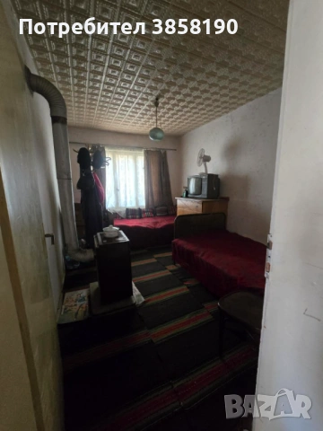 Продава се имот в с. Староселци, обл. Плевен – 1 декар двор, две къщи, лятна кухня, снимка 10 - Къщи - 54123160