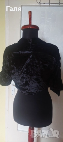 Червено сатанено болеро, къси черни ръкави плюш и късо червено сако размер Л по 10лв, снимка 6 - Сака - 52276290