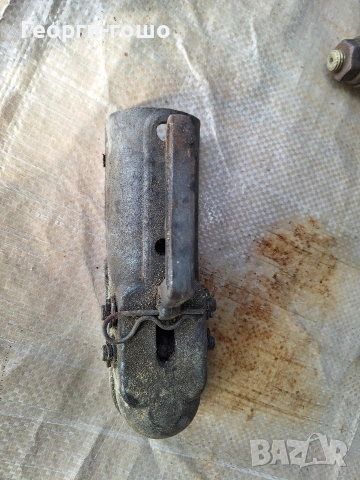 лапа за теглич