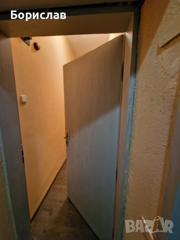 Дава едностаен под наем 