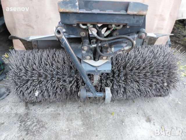 хидравлична ротационна четка