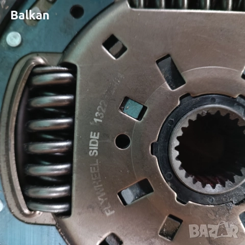 нов оригинален съединител комплект за Форд Транзит АКУЛА, снимка 4 - Части - 51863420