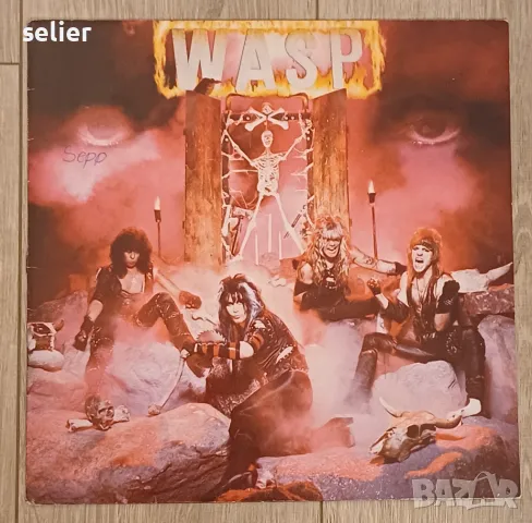 W.A.S.P. – WASP: Winged Assassins Издание 1984г Състояние на винила:визуално е VG+,но след прослушва, снимка 1 - Грамофонни плочи - 49030153