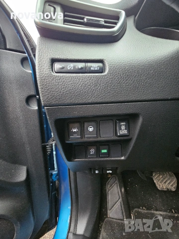 NISSAN Qashqai 1. 7 dCi 4x4 Tekna , BOSE , Автоматик, снимка 9 - Автомобили и джипове - 53261257