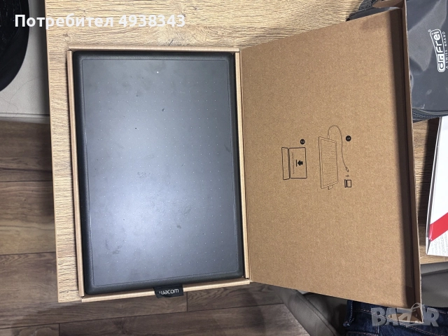 Графичен таблет One by Wacom Medium CTL-672 + писалка – отлично състояние, снимка 3 - Таблети - 55937625