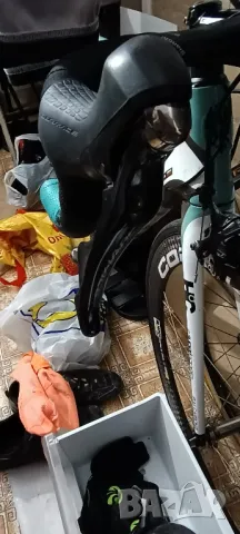 Шосеен карбонов велосипед Bianchi, снимка 10 - Велосипеди - 49436911
